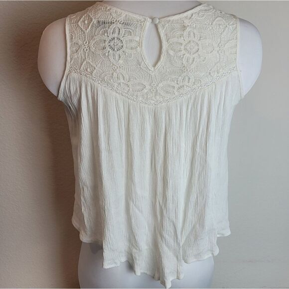 AMERICAN RAG CIE Lace Tank Top - Picture 6 of 7